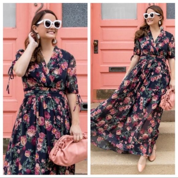 GAL MEETS GLAM Ashlynn Floral Chiffon Maxi Dress - Picture 2 of 7